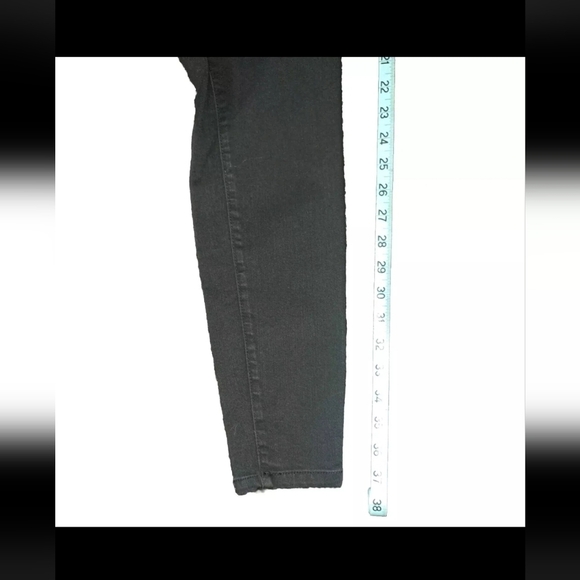 Torrid 00R Black Denim Pants Lean Skinny Jeans Strech Soft Pull On NWT B21#8 - Picture 9 of 9